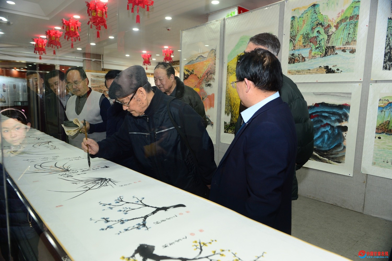 <a href=http://www.cngansu.cn/news/ target=_blank class=infotextkey></a>ʡԭ鳤ʡЭƽԭΡ<a href=http://www.cngansu.cn/news/ target=_blank class=infotextkey></a>˿֮·Э᳤ҡʫˡ鷨ڳ.JPG