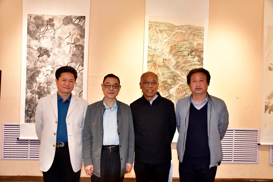 4ee18cf815b5d0a2772d39d99c5ca742.jpg 1.jpg