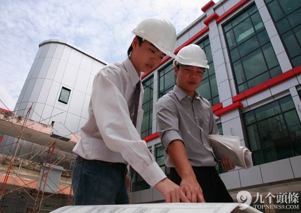 IT��ҵҲ���Ǹ���������н�����������̣���Ӫƽ̨���Լ�����Ʒ����������֮�𣻴���������Ӫ���������������ݷ����ı�ҵ������н�൱���ͣ����ͻ���������۵���н���ߣ�ҵ��������Ҳ�����͡�