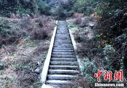 ͨ��ˮ���44��̨�ס���ϼ��