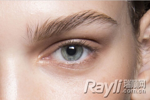 眉毛持久技巧