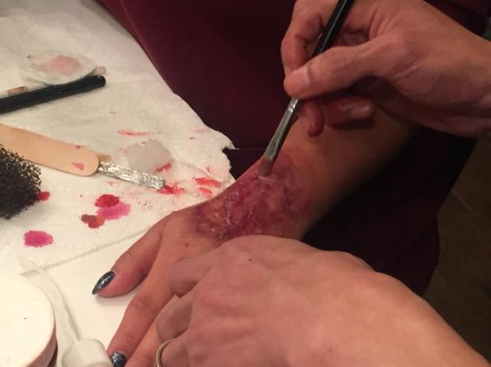 ��ʥ�� | 5���������˿�ױ������Ѫ�Ľ�ʬ���Ǻ���Ѫ��