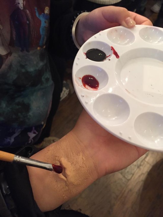 ��ʥ�� | 5���������˿�ױ������Ѫ�Ľ�ʬ���Ǻ���Ѫ��