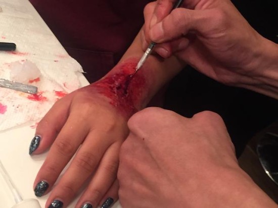 ��ʥ�� | 5���������˿�ױ������Ѫ�Ľ�ʬ���Ǻ���Ѫ��