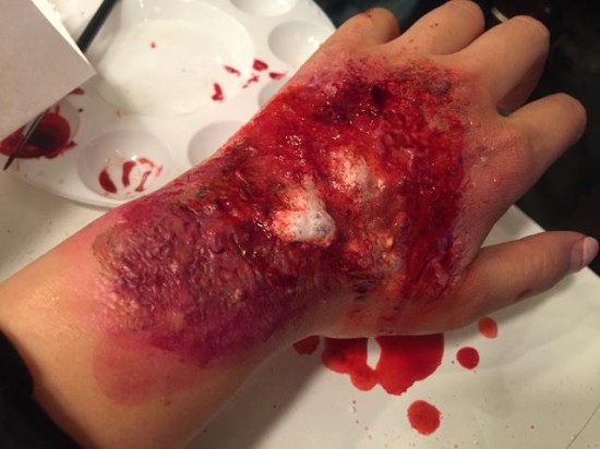 ��ʥ�� | 5���������˿�ױ������Ѫ�Ľ�ʬ���Ǻ���Ѫ��