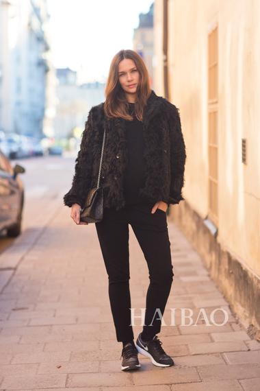 ʱвաķ˹ (Caroline Blomst)