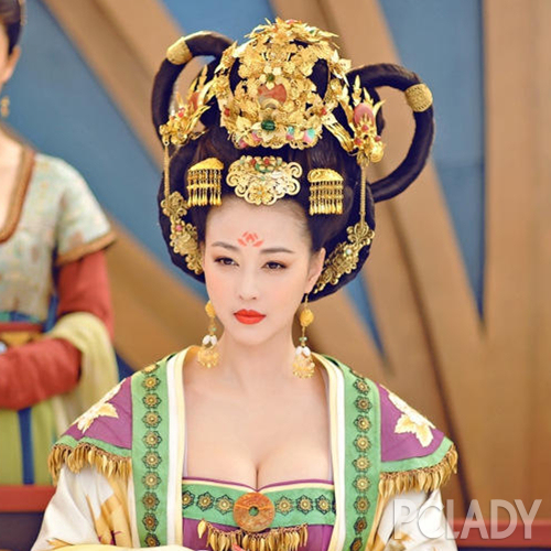 ���������ξ����װ���Ļ������췢�ͳ���Ů������һ