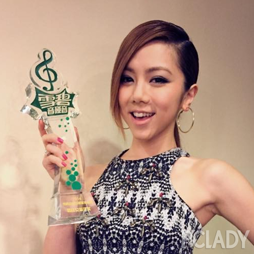 �������ƫ�ֵǰ�ɯ������Ҳ�ܾ�������