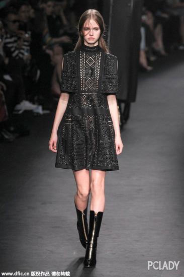 Valentino 2015ﶬϵ