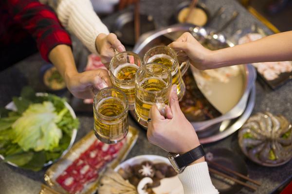 春节健康提示:饮食有节,早卧晚起,心态平和