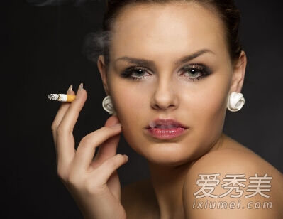 Ů�˳�����8��Σ������С�� �ٳ��̾Ͷ���