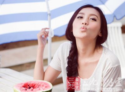 Ů��΢Ц���ղ�