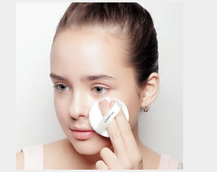 秋冬新娘上妆易卡粉怎么办