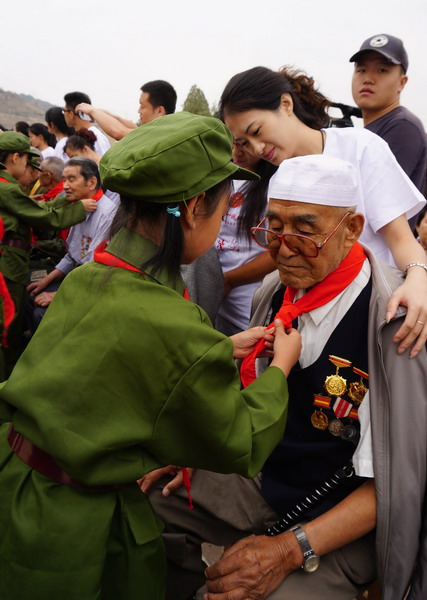 9��2�գ�ѧ������Ϊ��ս�ϱ�����������