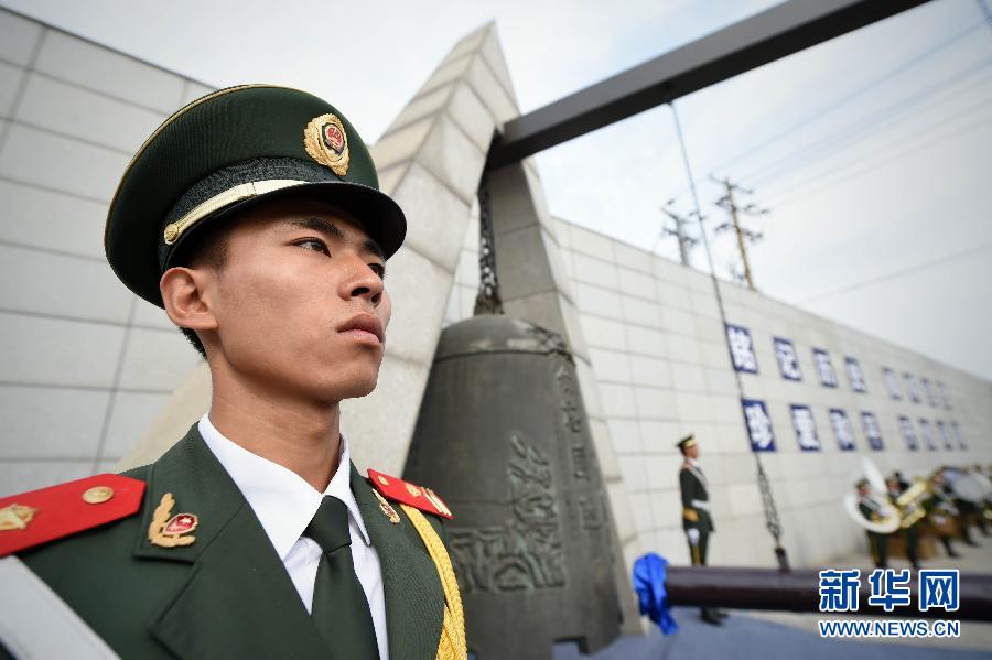 (社会)(3)勿忘九一八撞钟鸣警仪式在沈阳举行