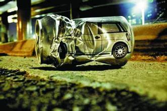 济南一酒驾司机把马路当