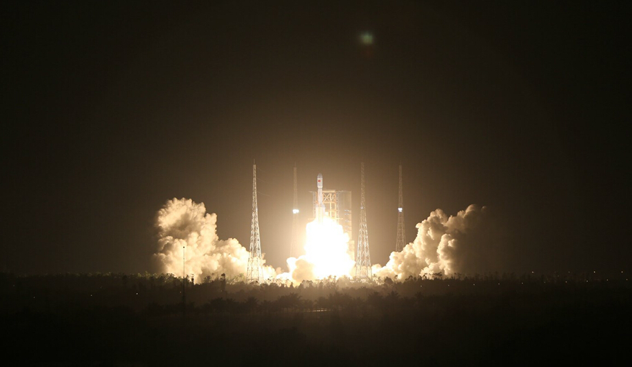 早悦读:揭秘为什么长征七号的尾焰多了蓝色? 早悦读:揭秘为什么长征七号的尾焰多了蓝色?