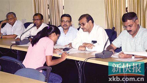 涉嫌作弊 印度高考状元被捕