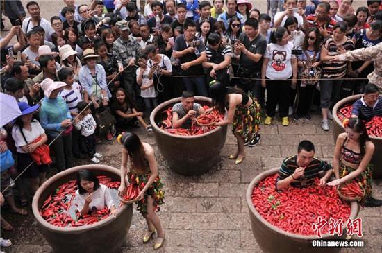 泡辣椒缸吃辣椒赢黄金