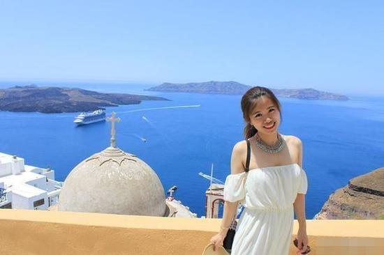 90����Ůѧ��ִ�̵��ӿƴ� ΪӢ�����Ŵ�ѧ˶ʿ