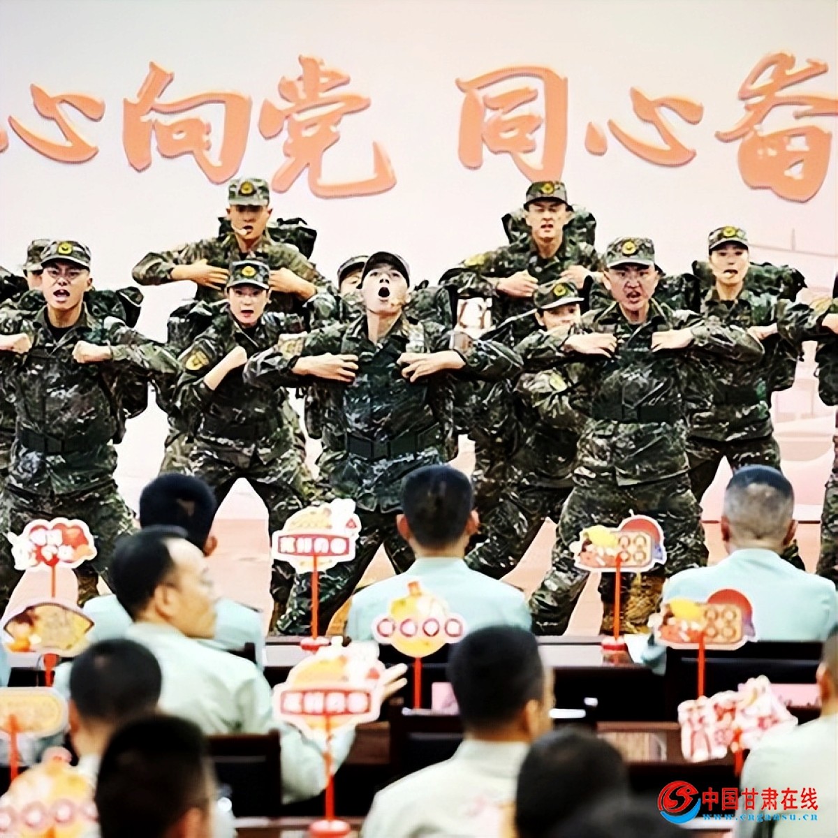 99b161ba8fe17ed3f5ee37fa9cf9190f.jpg nEO_IMG_76.jpg