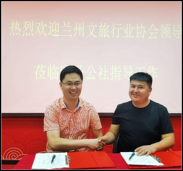 692f2e033f67097cad701df4d2fdb32e.jpg nEO_IMG_3.jpg