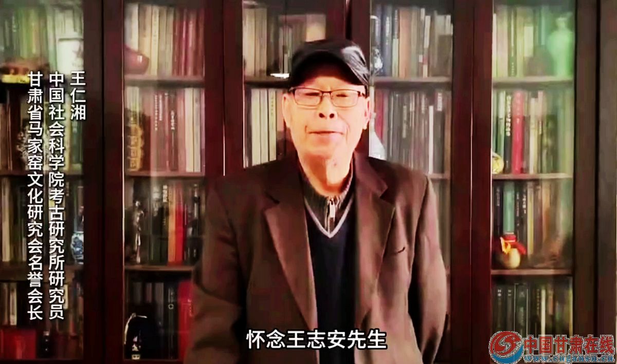 5ff2f24aa79a18ba02c1afb9d9dcee7b.jpg nEO_IMG_3.jpg