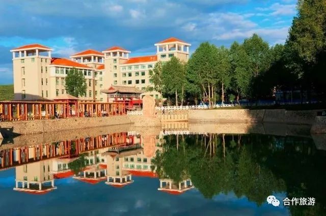 20180424_163419_010.jpg 看草原美少女们是如何开启美颜模式的