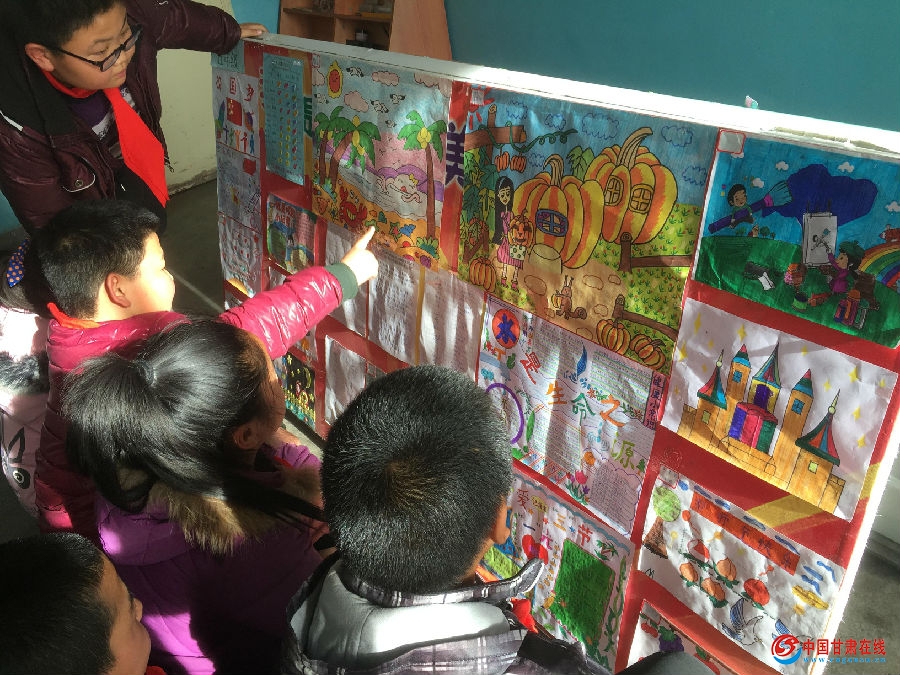 五年级展板1 - 复件(1).jpg