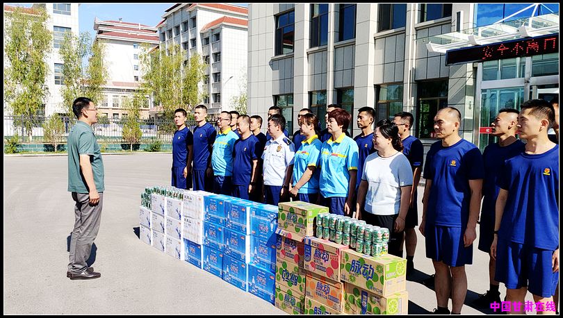 093b28efc6a6756541f5e96aac4b7f97.jpg nEO_IMG_金塔片区党支部慰问金塔消防大队指战员.jpg