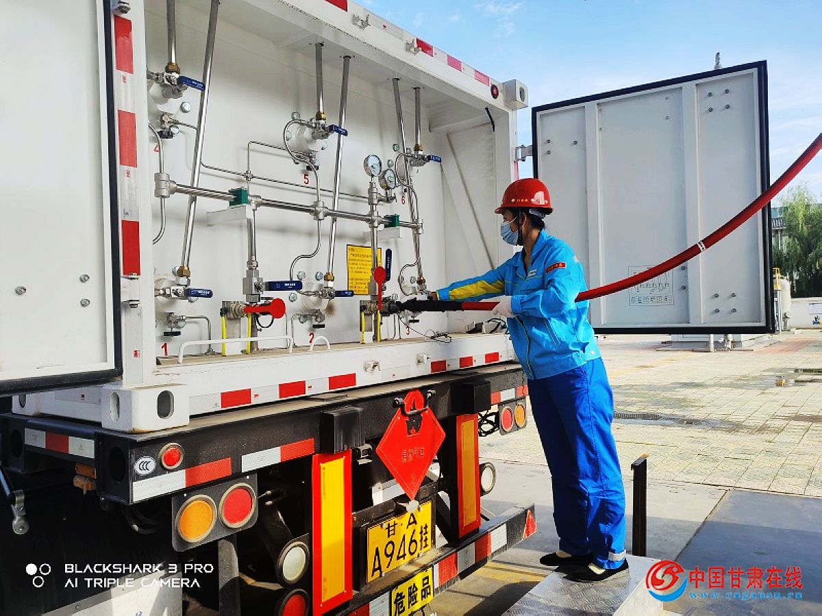 12b1742a142093ef93c9df3a6754d4b4.jpg nEO_IMG_付连弟.jpg