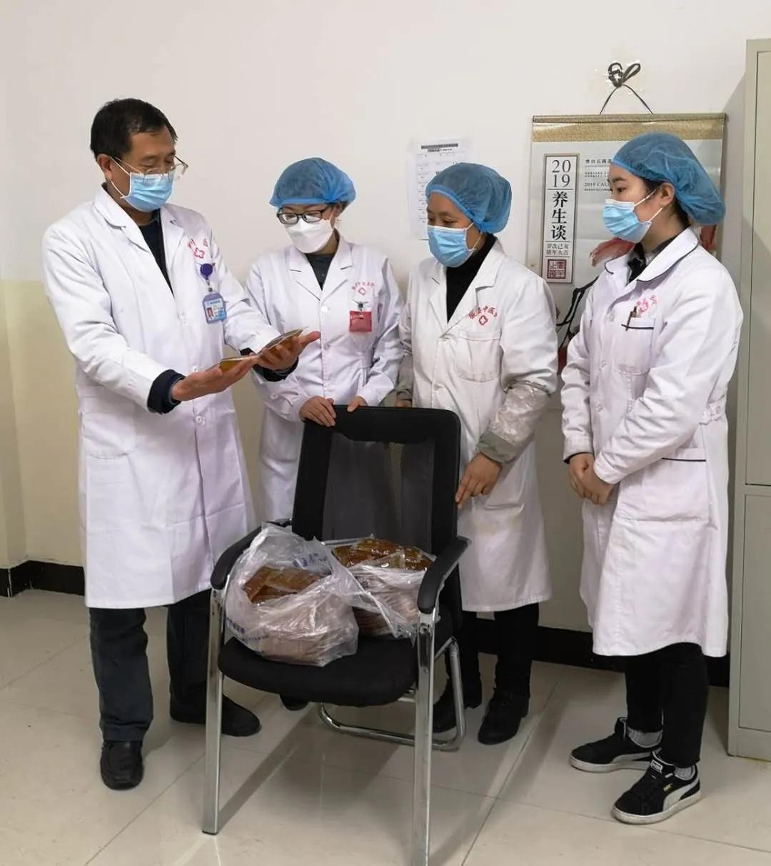 4ce98df1c9b9e32fd25869183c7df7f0.jpg 4ce98df1c9b9e32fd25869183c7df7f0.jpg