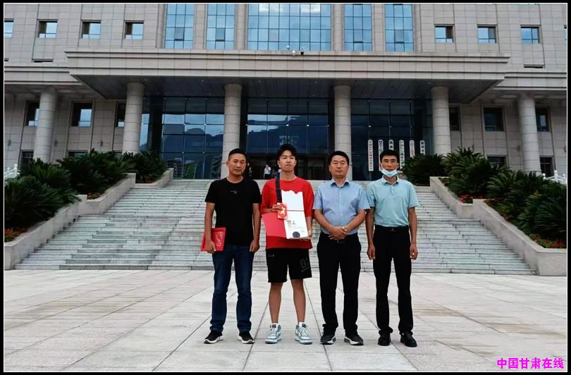 c4e1e821bdfa34d46c4a7522a026e608.jpg nEO_IMG_图片1.jpg