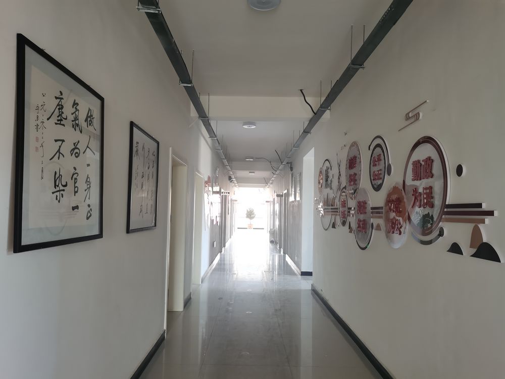 aa6a2d56b95d23b5810caca10ef3667c.jpg 徽县泥阳镇纪法教育进机关.jpg