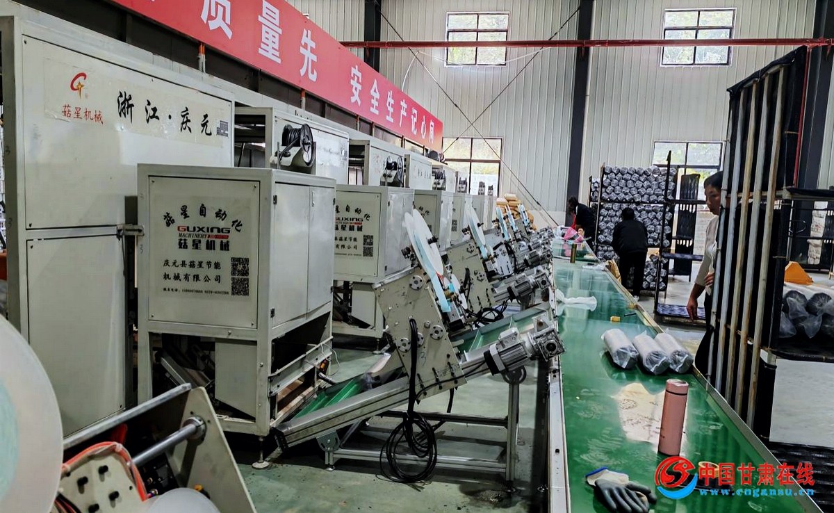 bb38a1f4fb9960aea5b00015d26ca6d2.jpg nEO_IMG_1.jpg