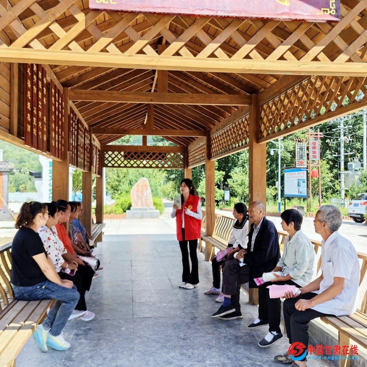 d40d6754686fd6d8553cf35f4d5cfa94.jpg nEO_IMG_1.jpg