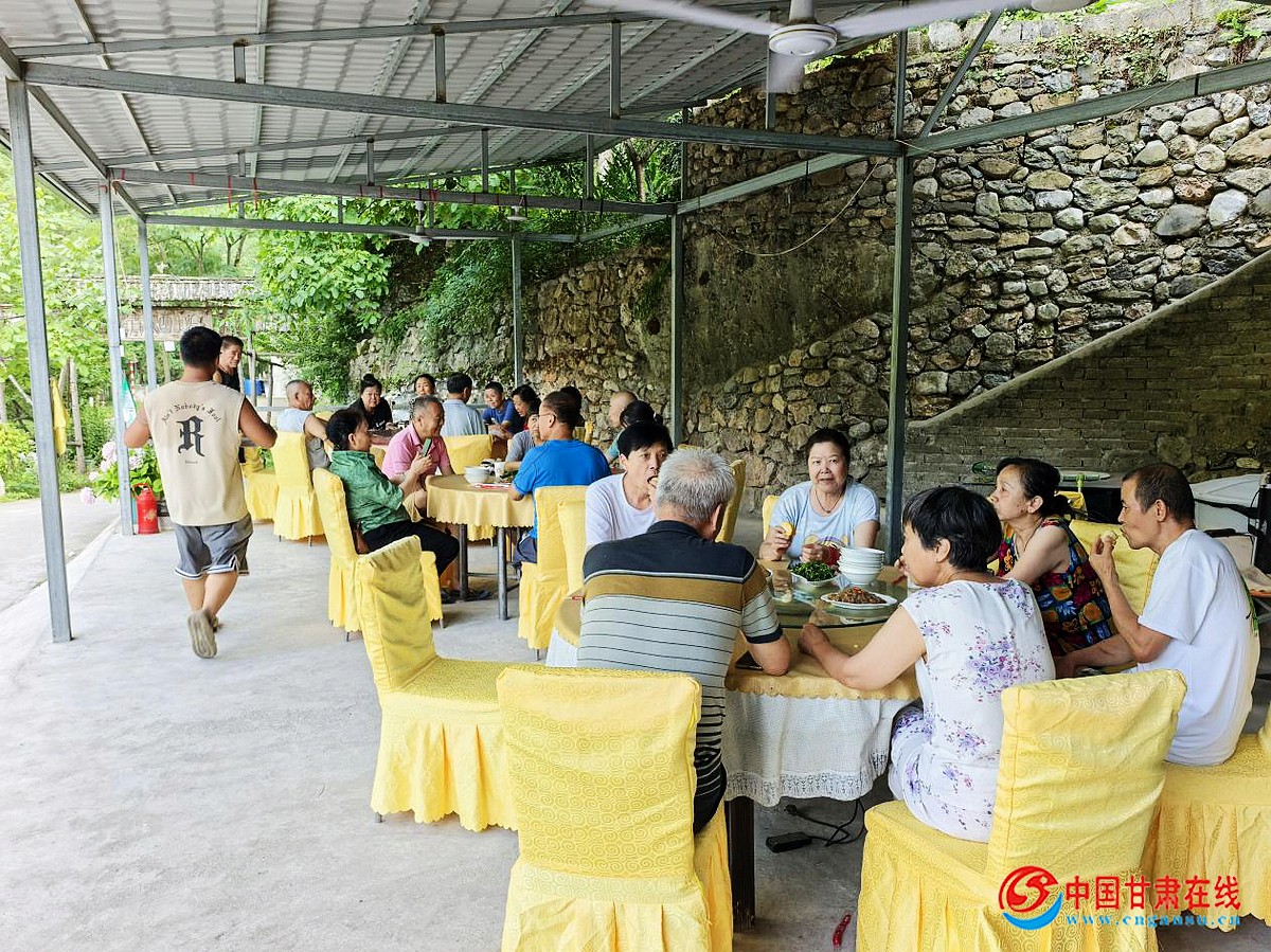 4b1dfb5a997bb25749406af057195fa4.jpg nEO_IMG_图片66.jpg