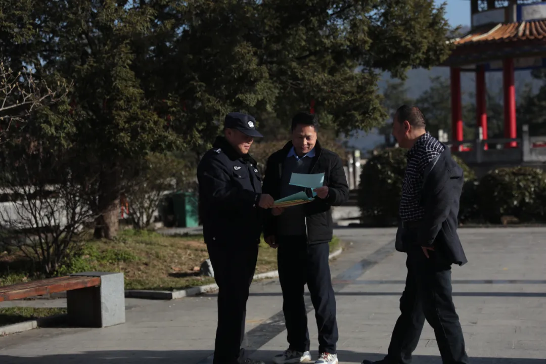 f026ddf4ccddb90c88f61d515258ff11.jpg 2.jpg