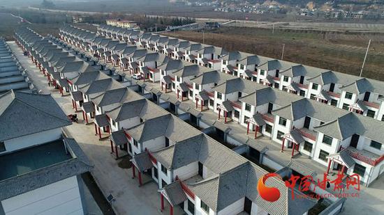 整齐划一的小别墅