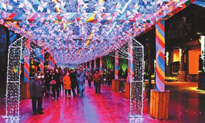 漫步在风车长廊仿佛穿越时光隧道。