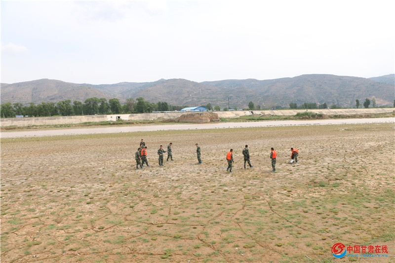 甘谷消防积极开展辖区山岳、水域救援实地实战
