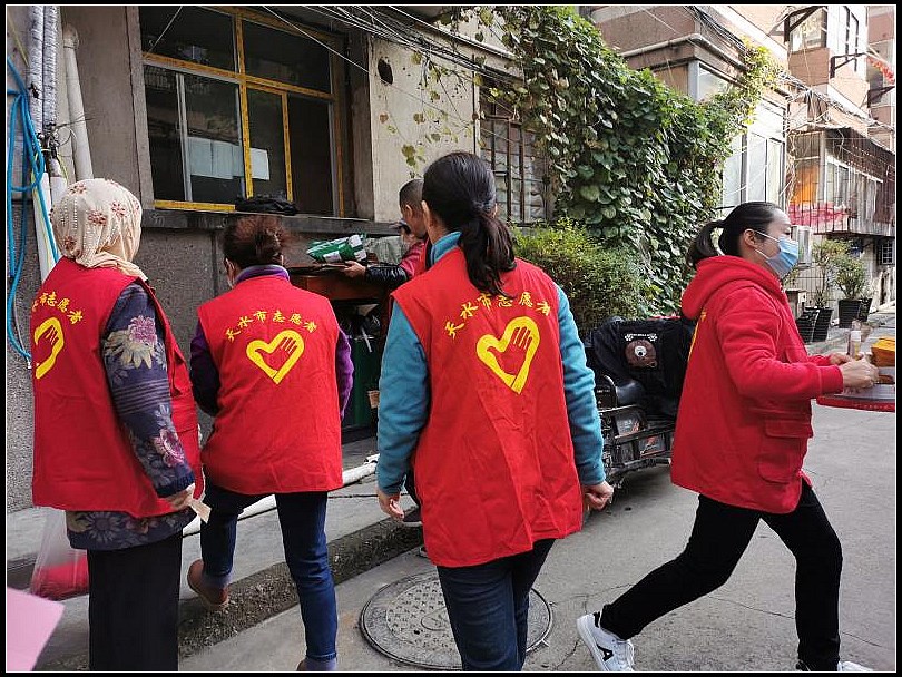 5fd41bd64a46e615ce990d360d005f4d.jpg nEO_IMG_卫生大清扫照片3.jpg