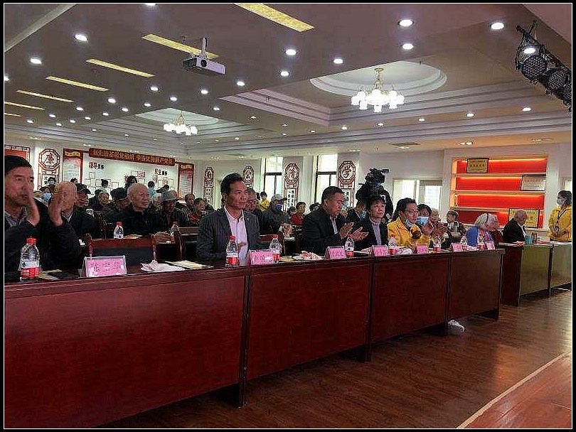 b408d5441cc3fafda18dad07898efc14.jpg nEO_IMG_3.jpg