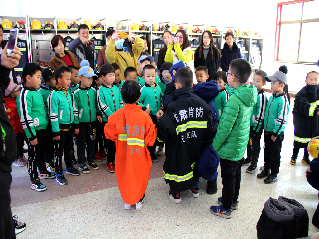 de0a2dc2b7d634b1bd9a920fabc8dda2.jpg 照片 (4).jpg