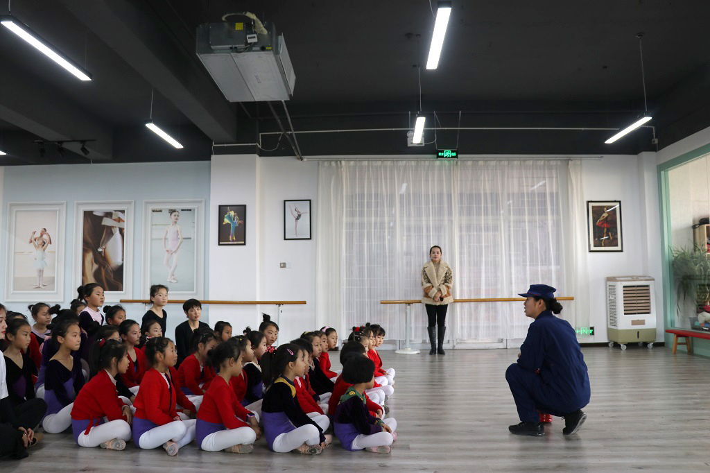 4d1118b16f54e44ca7402b63d52d0919.jpg 2.JPG