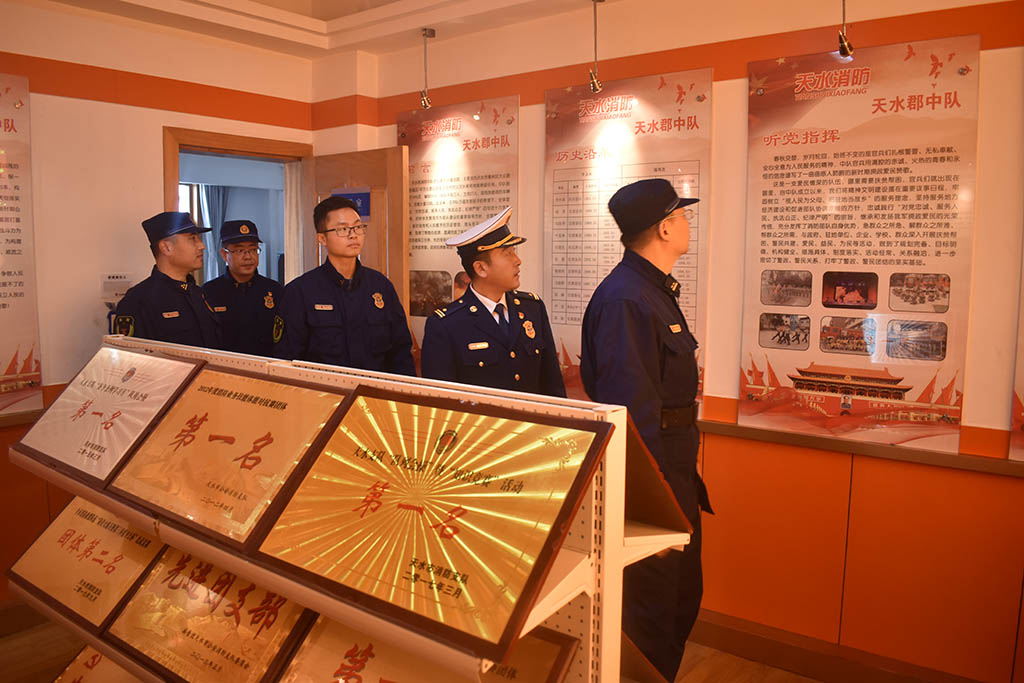 9ed55a1a603345e00dfda55b97cd14e8.jpg DSC_0066.JPG