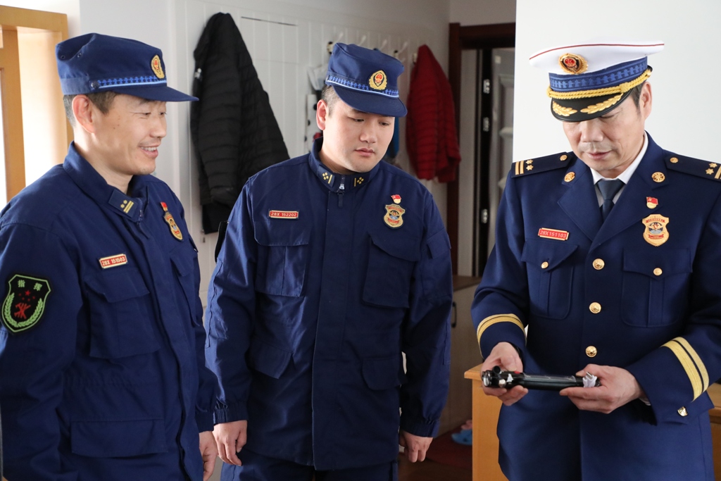 08ca134084759cee0a1566560cfc3bf4.jpg 6H1A0633.JPG