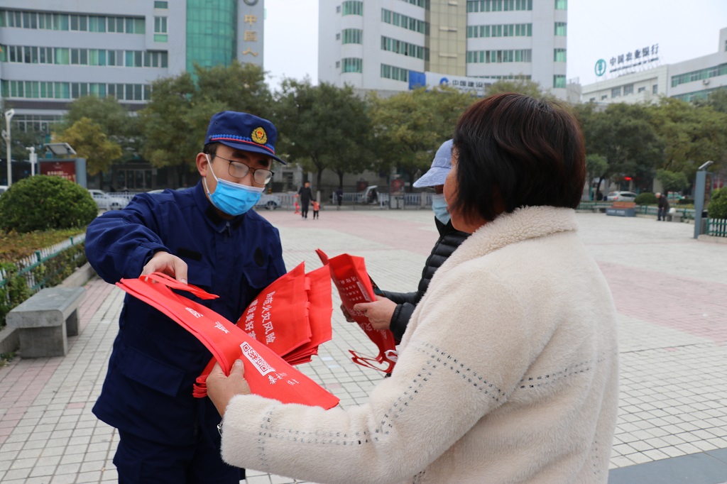 9620586391057eea6b62fcafbabdda4a.jpg 4.JPG