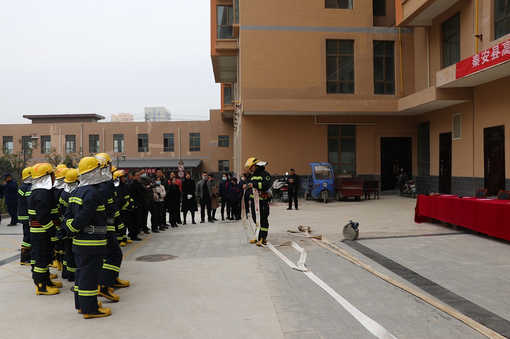 502ece6372f6248a0c0030a20610f383.jpg 4.JPG