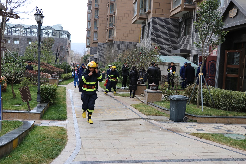 a60aff1b29c98dd40ea98201f03326c1.jpg 3.JPG